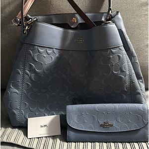 LEXY SHOULDER BAG IN SIGNATURE LEATHER SILVER/POOL with matching wallet